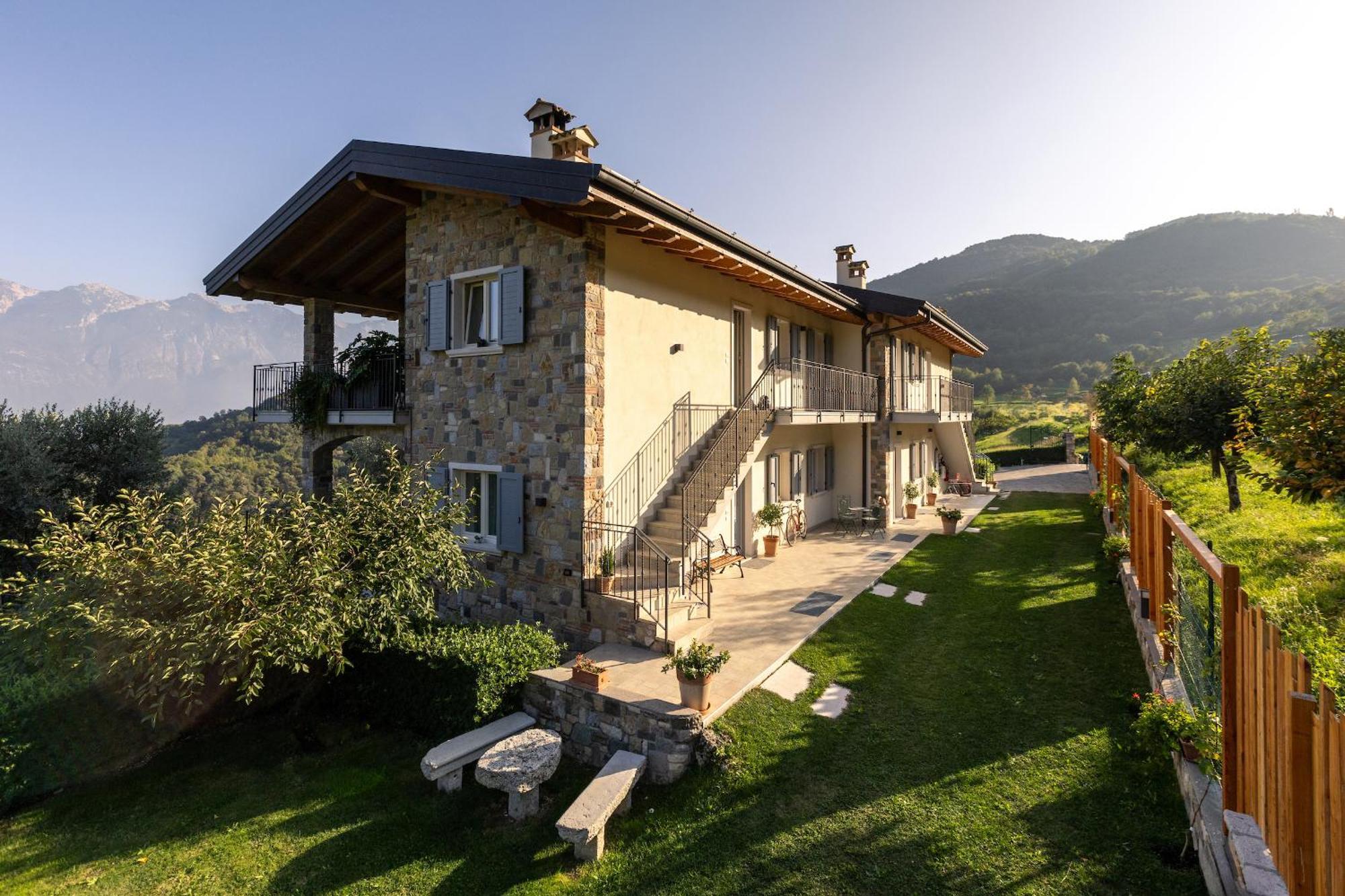 Mos Country House Tremosine Exterior foto